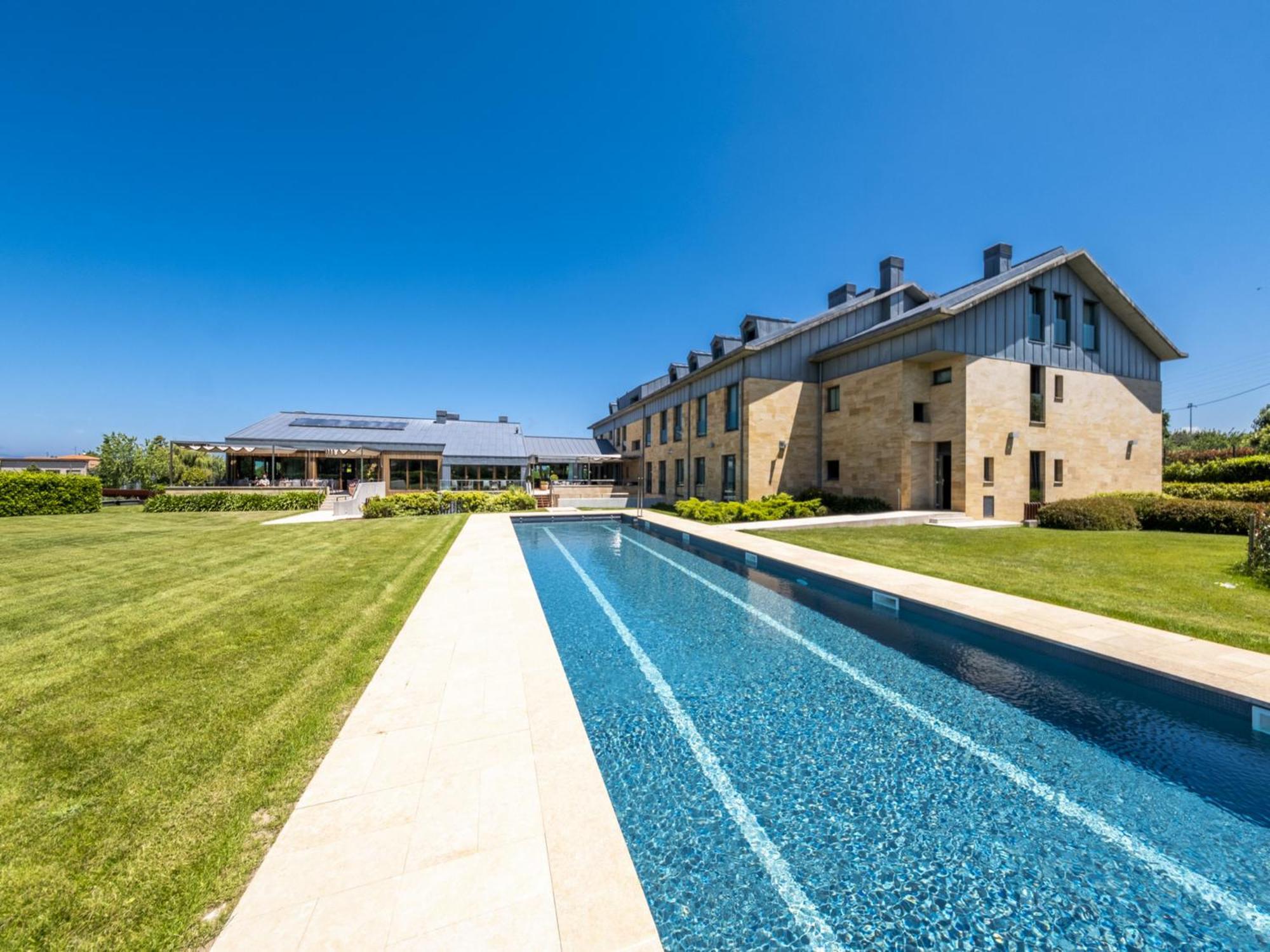 Artiem Asturias Hotel Quintueles Екстериор снимка
